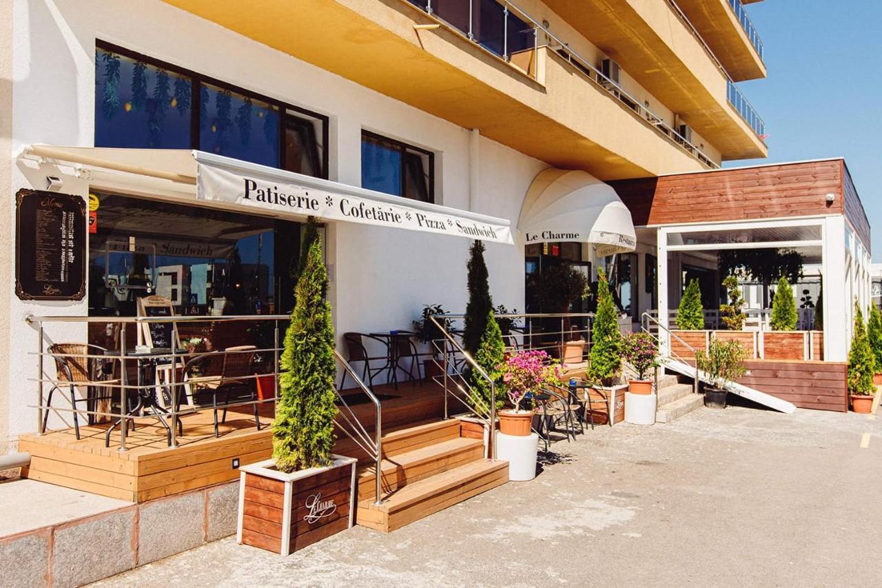 La Vida Loca Apartment Summerland Mamaia Exterior photo