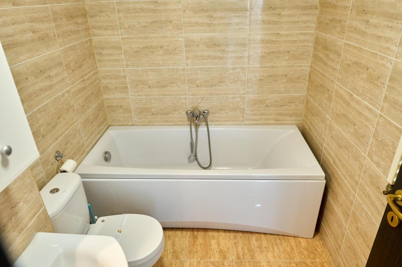 La Vida Loca Apartment Summerland Mamaia Exterior photo