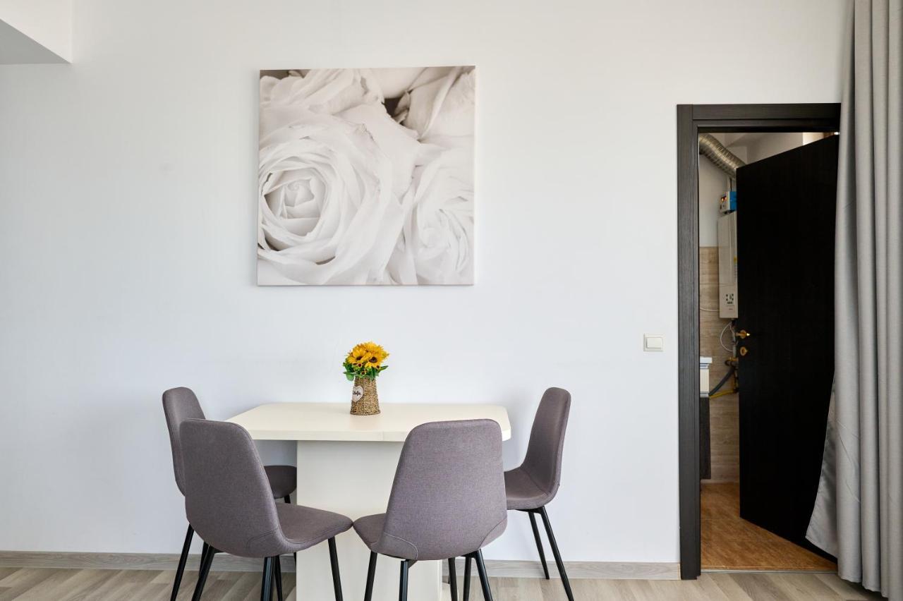 La Vida Loca Apartment Summerland Mamaia Exterior photo